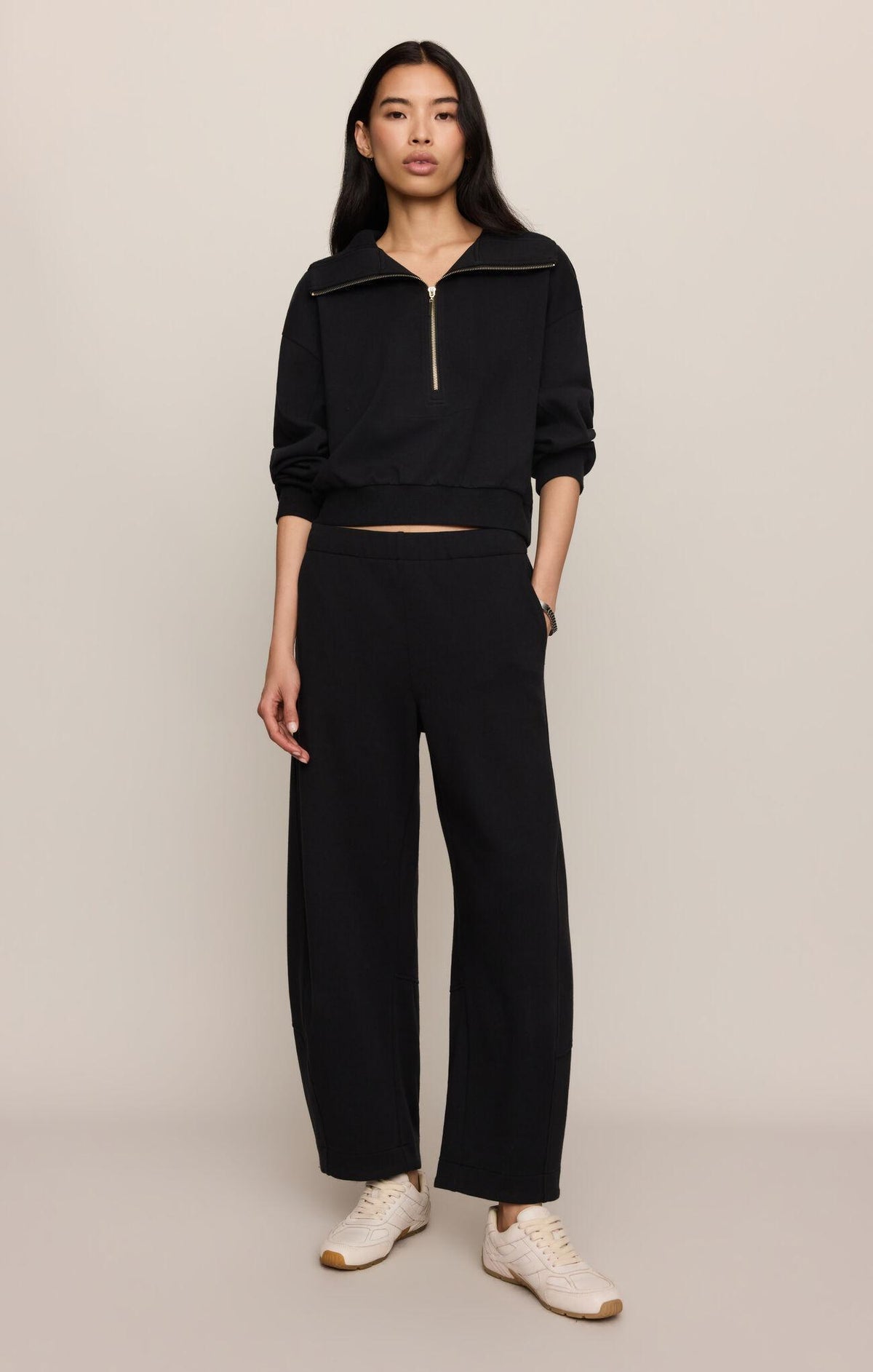 Globe Trotter Sweatshirt - Black