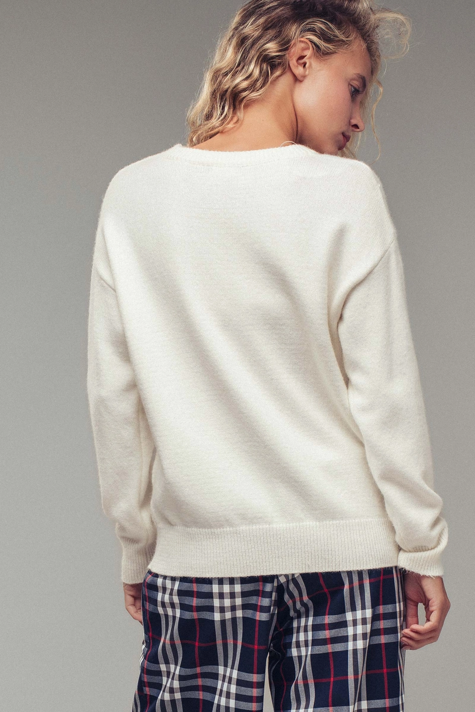Merry Embroidered Crewneck Sweater - Ivory
