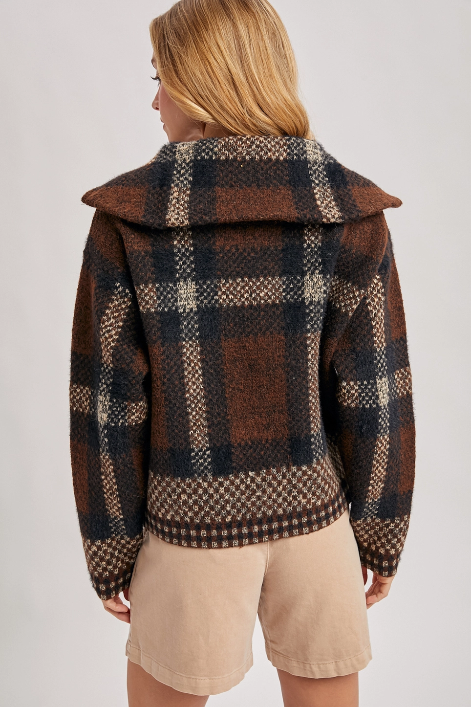 Plaid Zipper Front Wide Collar Fuzzy Knit Sweater Jacket - Mocha Combo