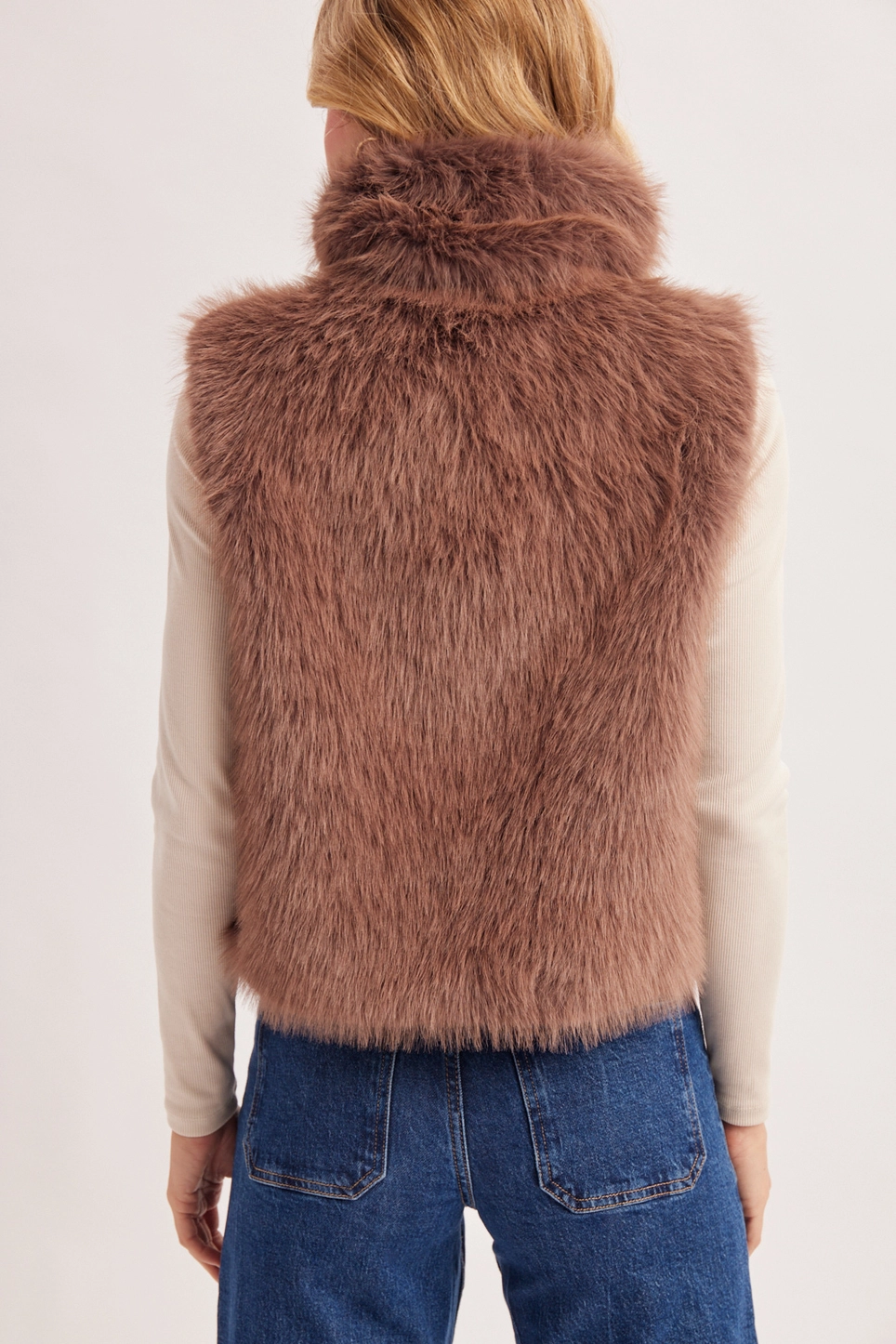 Hooked Up Lapel Pocket Faux Fur Vest - Mocha