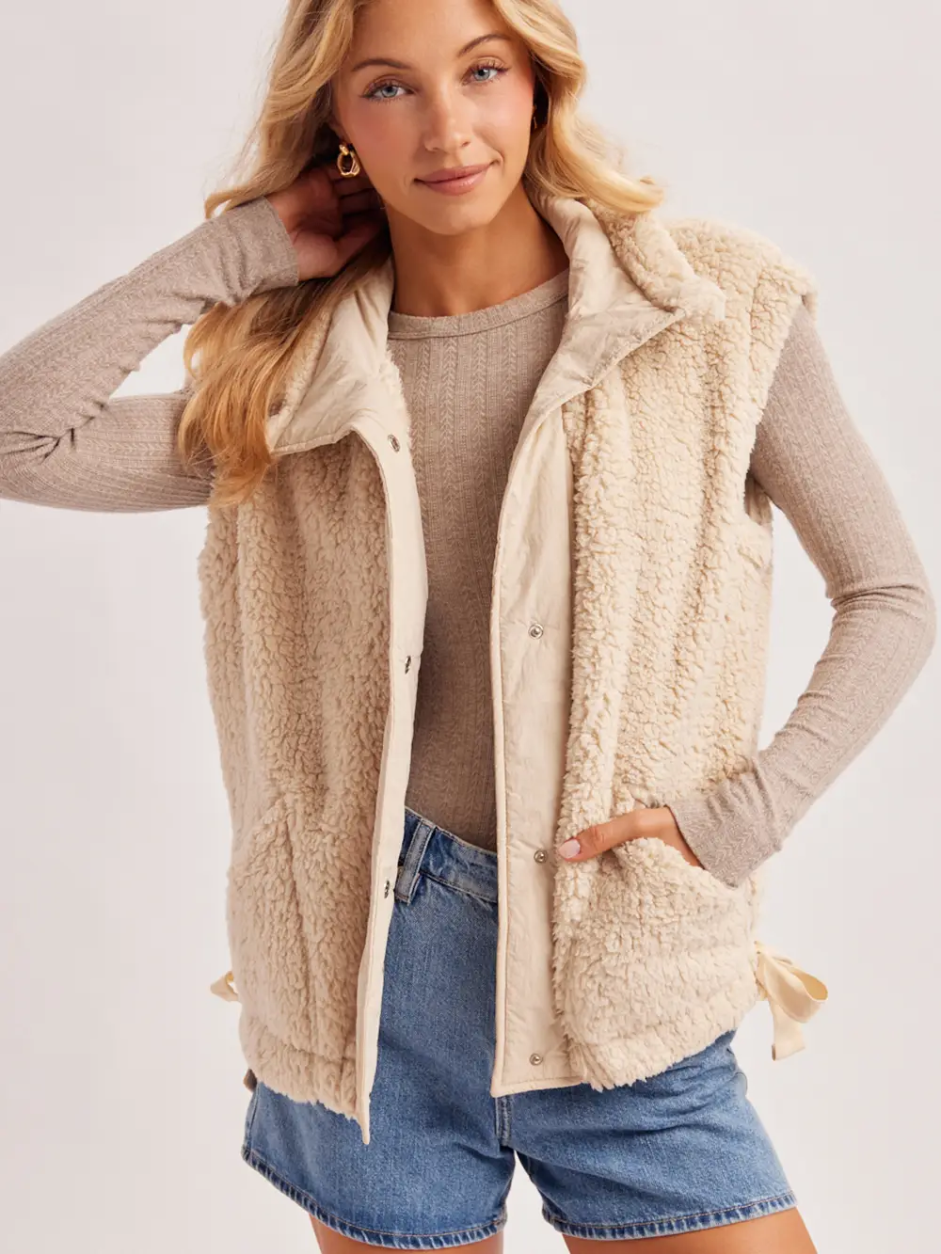 Button Down Mock Neck Fleece Sherpa Vest - Beige