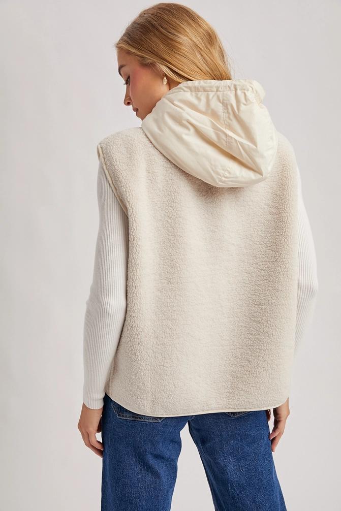 Sherpa Fleece Hooded Vest – Ecru