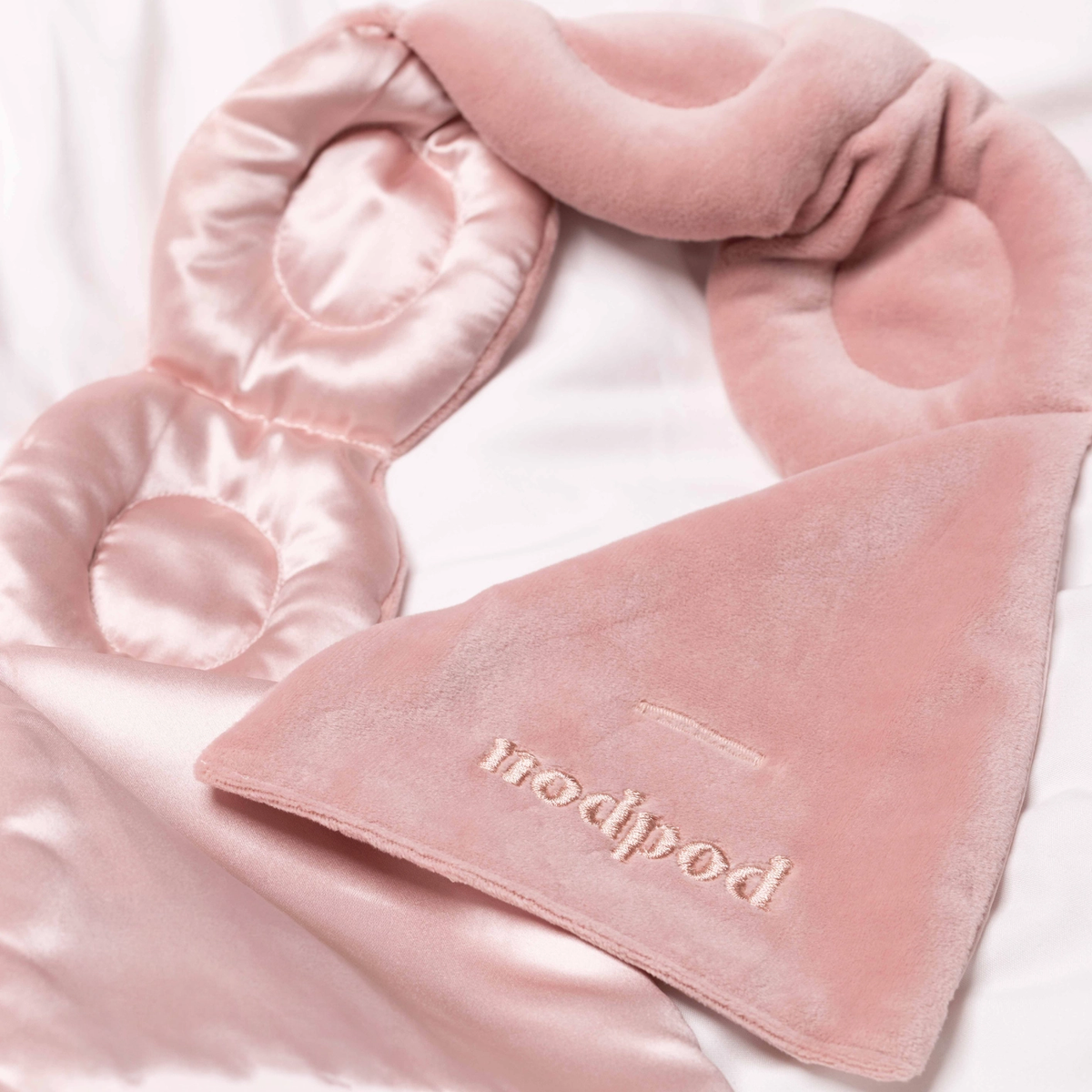 Silk Lashes Contoured Mask - Petal