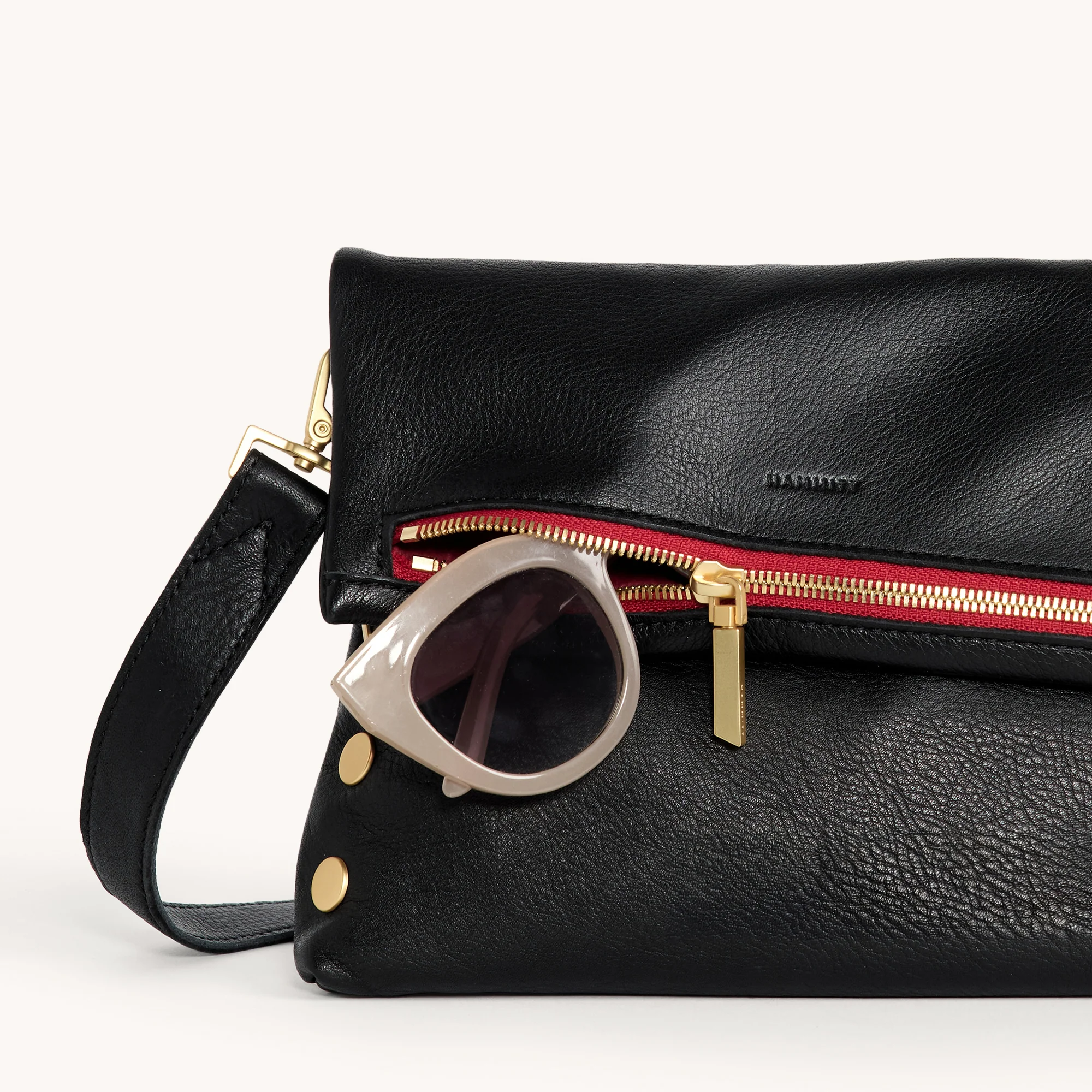 Hammitt VIP Med - Black/Brushed Gold Red Zip