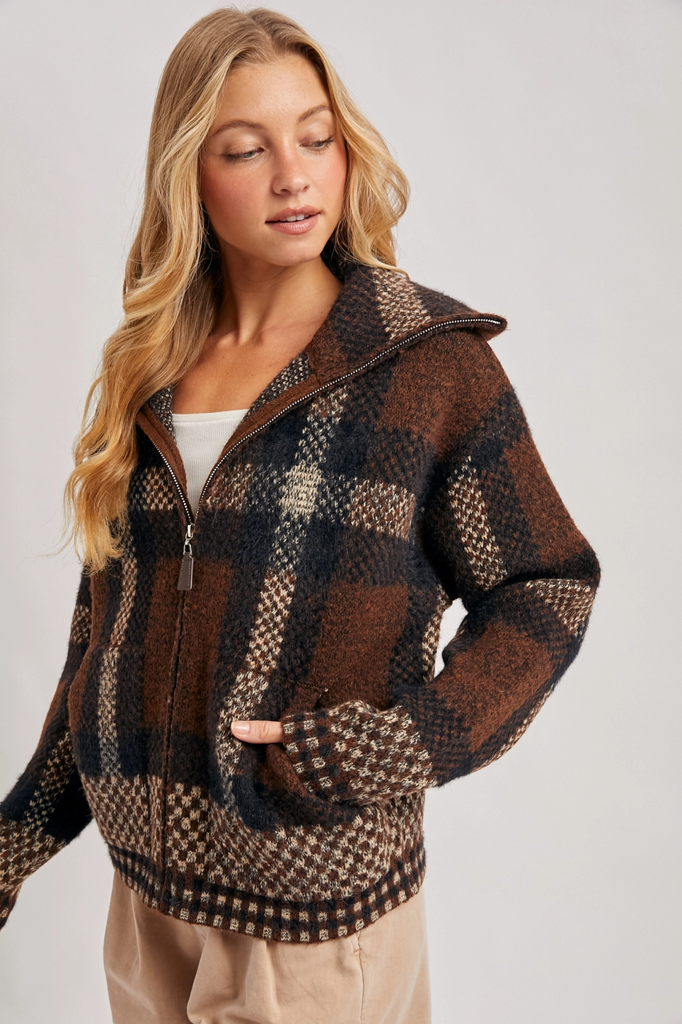 Plaid Zipper Front Wide Collar Fuzzy Knit Sweater Jacket - Mocha Combo