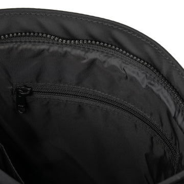 Kennington B Recycled Nylon (Medium)