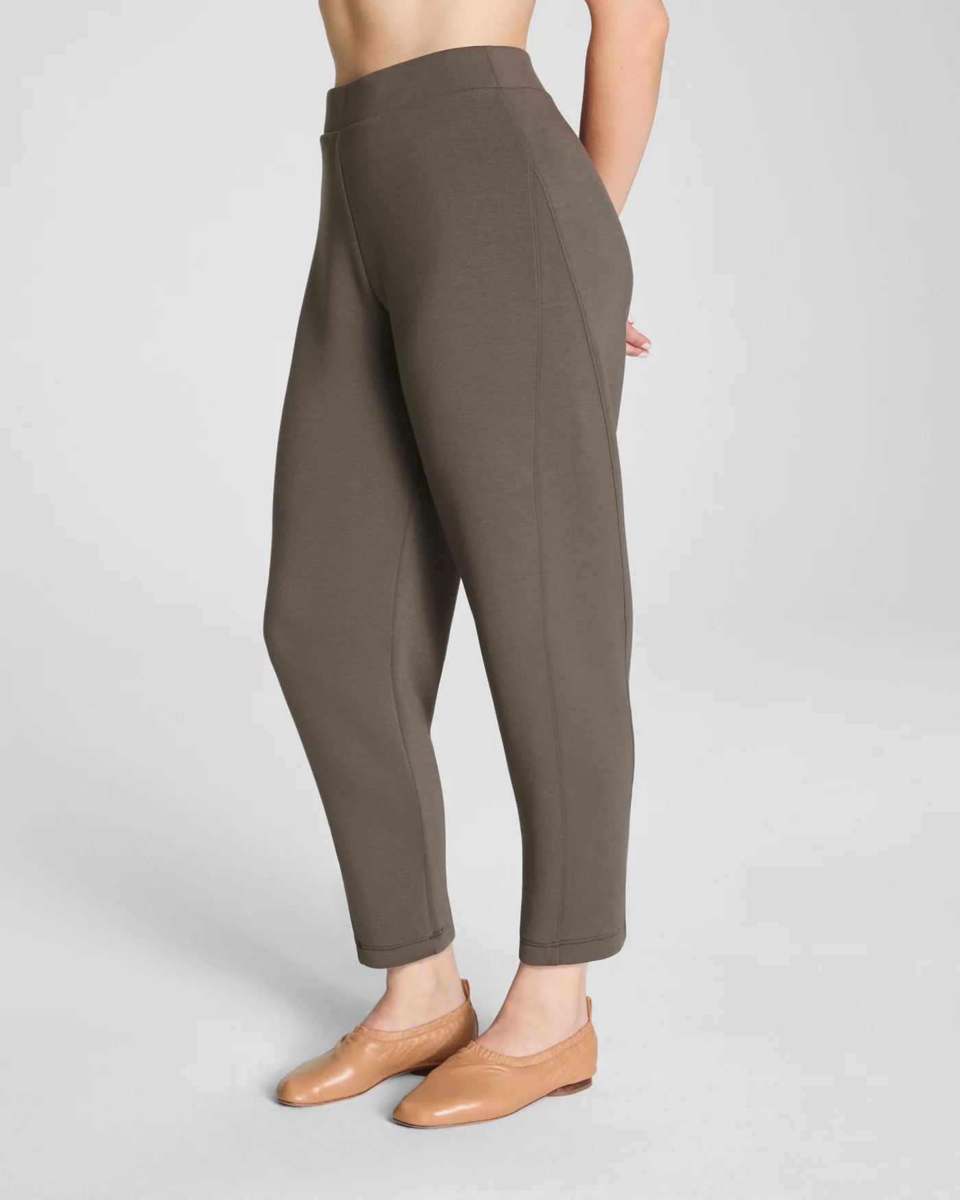 AirEssentials Barrel Leg Pant - Mineral