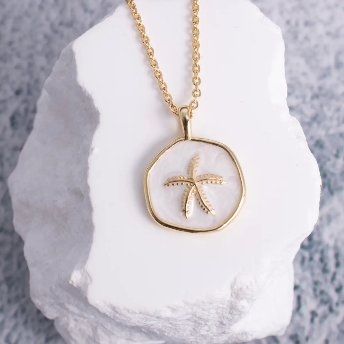Starfish Necklace - Gold