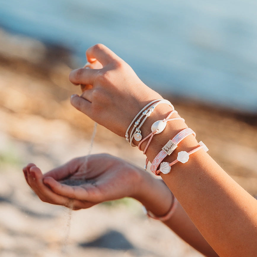 Shimmer Coral with Shell Hair Tie Bracelets (medium)