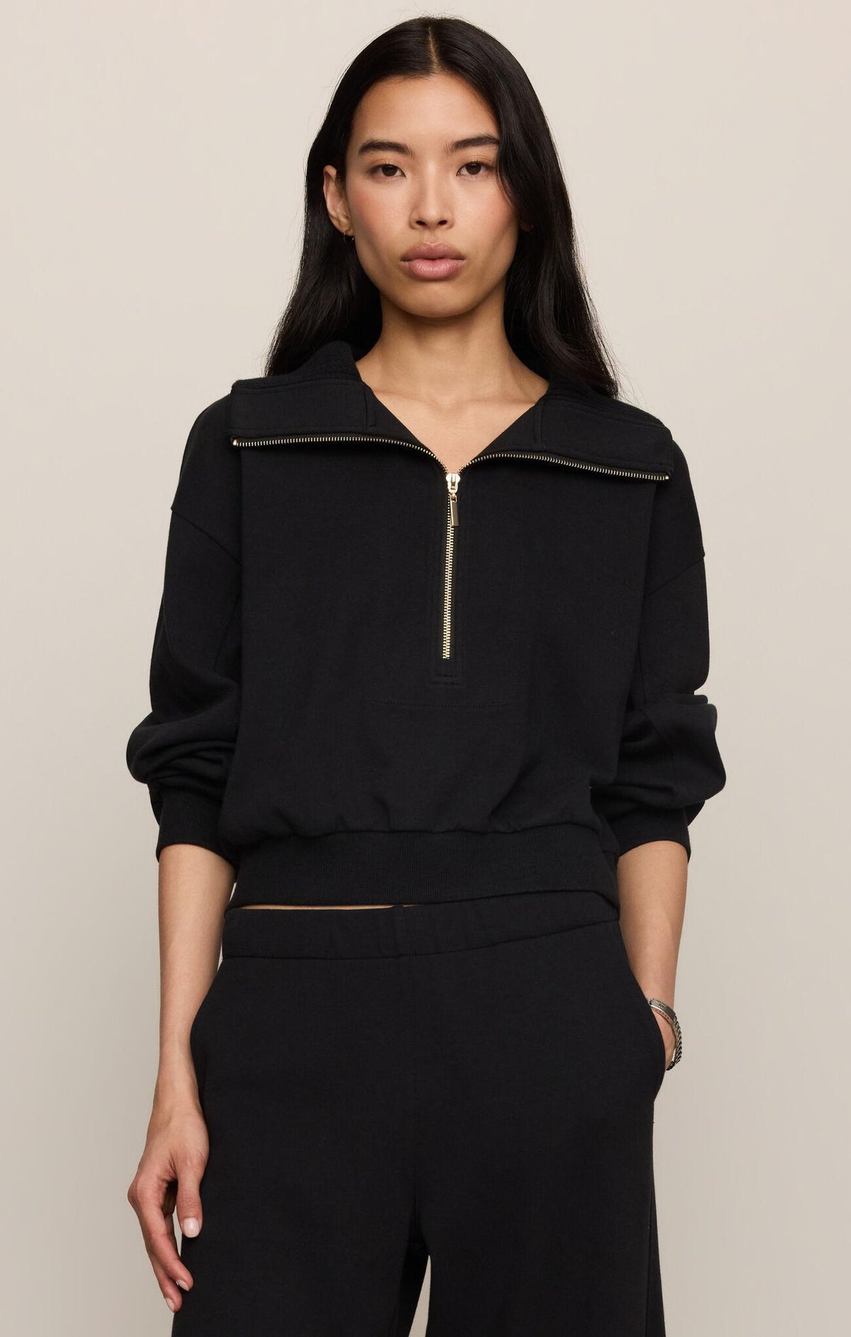 Globe Trotter Sweatshirt - Black