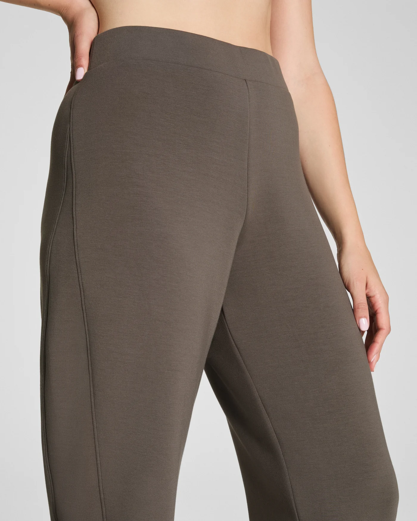 AirEssentials Barrel Leg Pant - Mineral