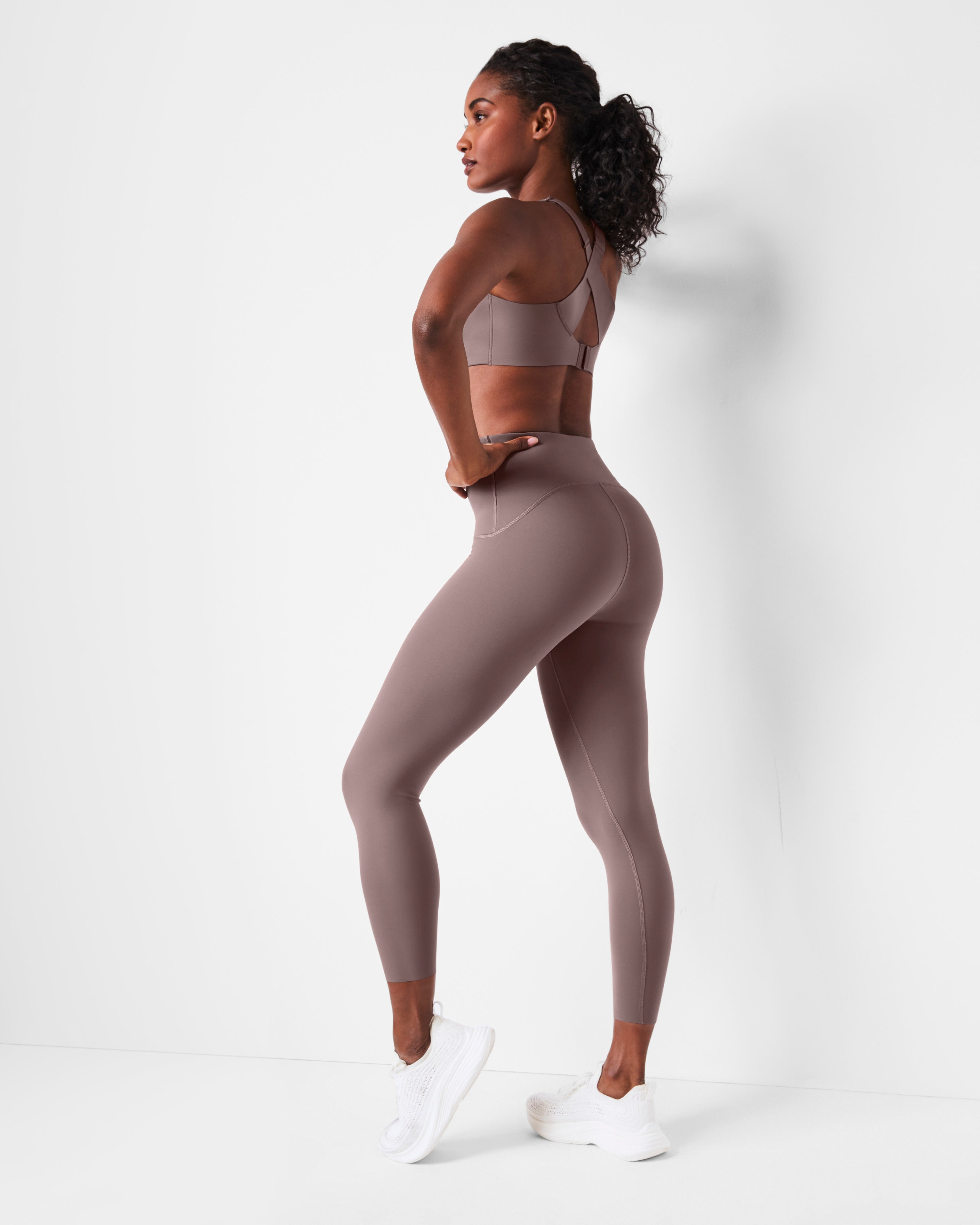 SPANX Flex Feel Medium Impact Sports Bra