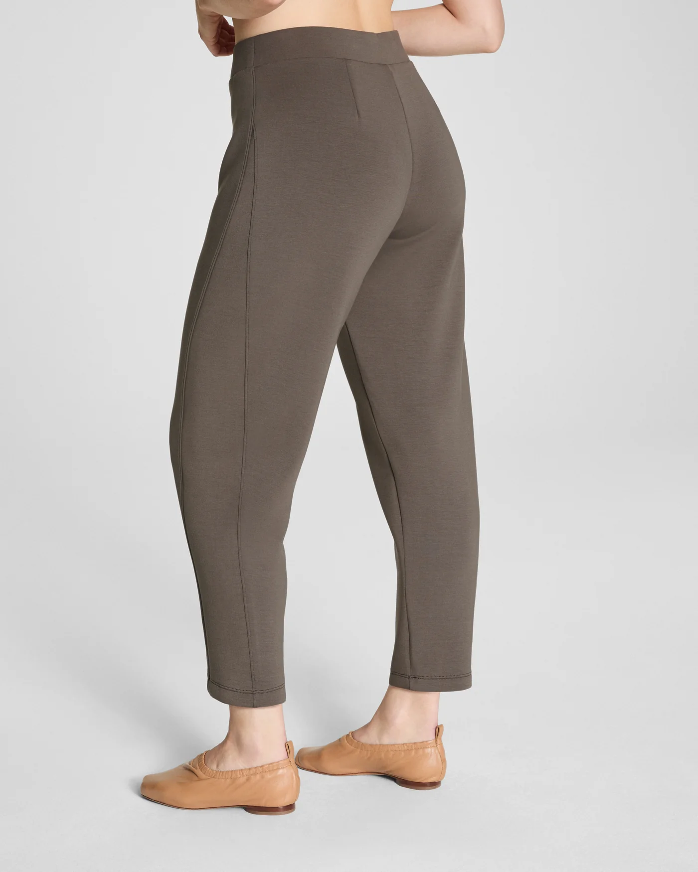 AirEssentials Barrel Leg Pant - Mineral